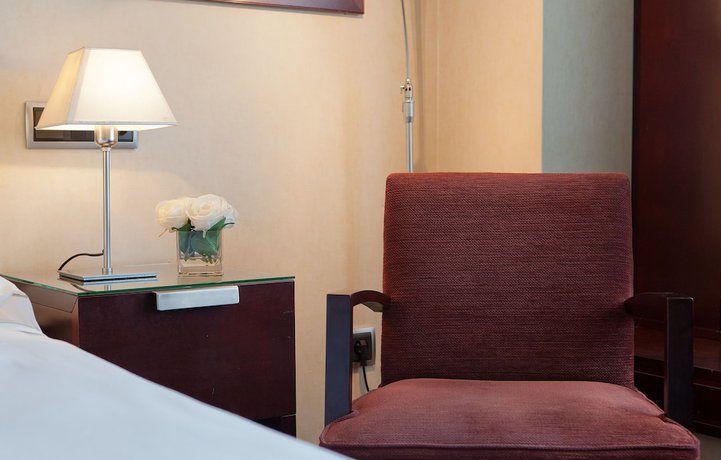 Imagen de la habitación del Hotel Andalucia Center. Foto 8