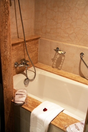 Imagen de la habitación del Hotel Andalucia Golf and Spa Tanger. Foto 5