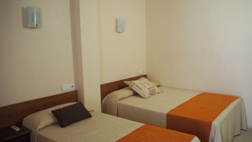 Imagen de la habitación del Hotel Andalucía, Benidorm - Playa Poniente. Foto 9