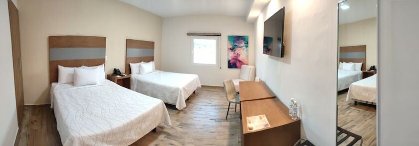 Imagen de la habitación del Hotel Andaluc&iacute;a, TORRE&Oacute;N. Foto 8