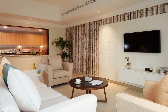 Imagen de los interiores del Hotel Andalus Al Seef Resort and Spa. Foto 11