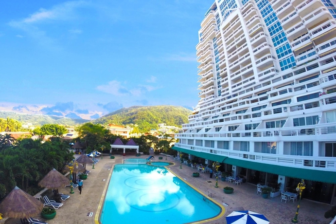 Imagen de los exteriores del Hotel Andaman Beach Suites. Foto 14