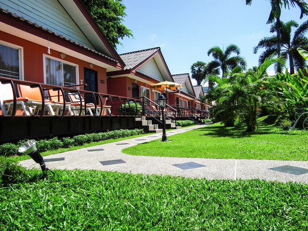 Imagen de los exteriores del Hotel Andaman Seaside Resort. Foto 14