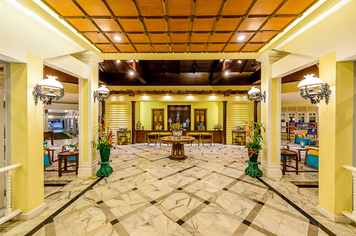 Imagen de los interiores del Hotel Andaman Seaview. Foto 9