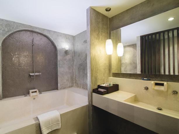 Imagen de los interiores del Hotel Andamantra Resort & Villa Phuket. Foto 18