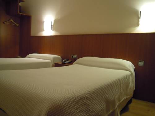 Imagen de la habitación del Hotel Andamur San Román. Foto 6