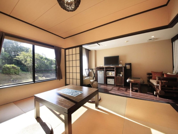 Imagen de los interiores del Hotel Andanomori Izu Ippekiko. Foto 12