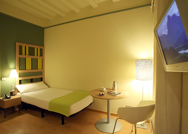 Imagen de la habitación del Hotel Andante Princesa. Foto 7