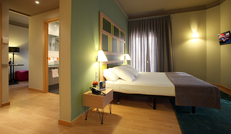 Imagen de la habitación del Hotel Andante Princesa. Foto 8