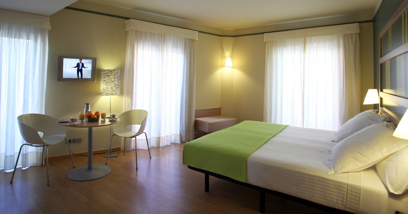 Imagen de la habitación del Hotel Andante Princesa. Foto 9