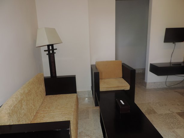 Imagen de la habitación del Hotel Andari Legian. Foto 13