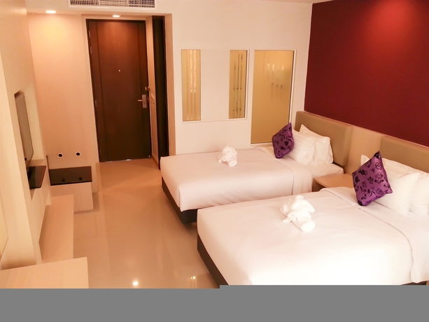 Imagen de la habitación del Hotel Andatel Grandé Patong Phuket. Foto 4