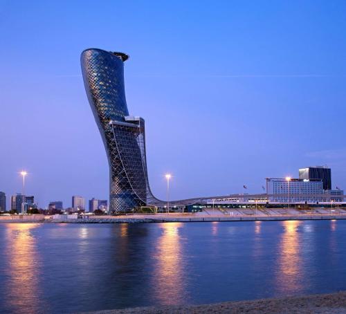 Imagen general del Hotel Andaz Capital Gate Abu Dhabi – A Concept By Hyatt. Foto 3
