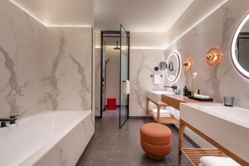 Imagen de la habitación del Hotel Andaz Doha, A Concept By Hyatt. Foto 7