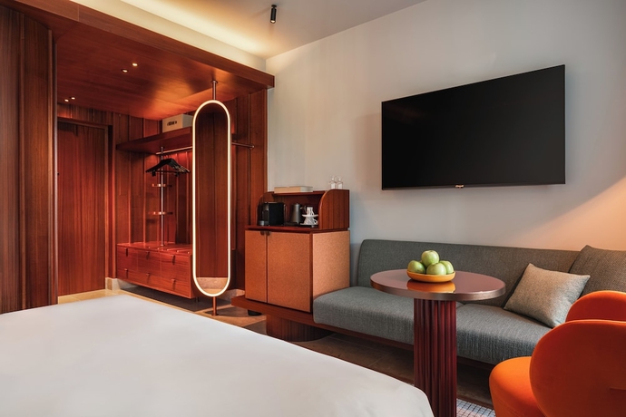Imagen de la habitación del Hotel Andaz Lisbon. Foto 4
