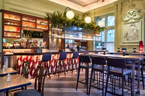 Imagen del bar/restaurante del Hotel Andaz London Liverpool Street - A Concept By Hyatt. Foto 10