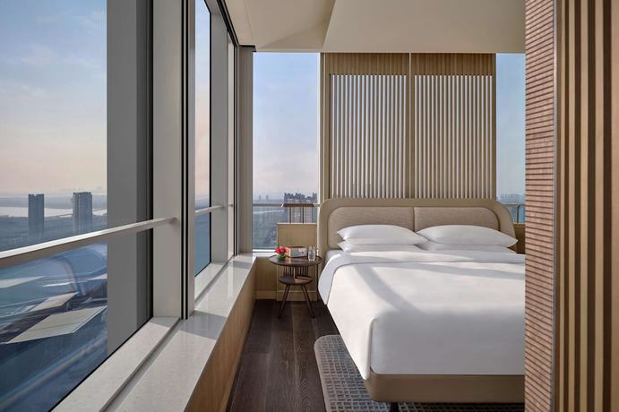 Imagen de la habitación del Hotel Andaz Nanjing Hexi. Foto 2