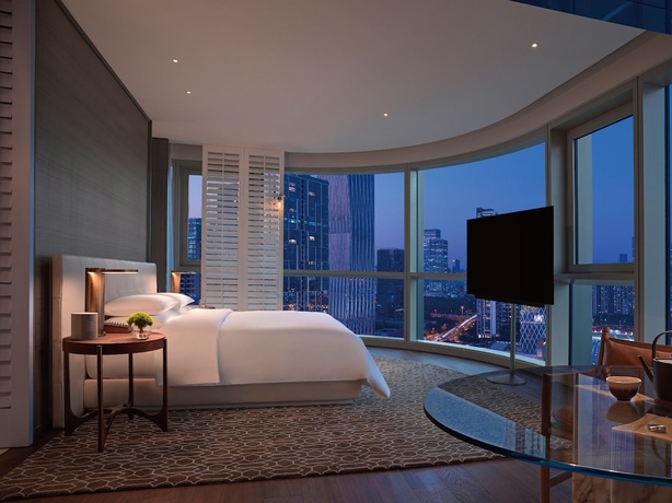 Imagen de la habitación del Hotel Andaz Shenzhen Bay. Foto 6