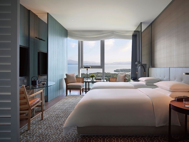 Imagen de la habitación del Hotel Andaz Shenzhen Bay. Foto 12