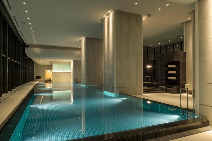 Imagen de la piscina del Hotel Andaz Tokyo Toranomon Hills - A Concept By Hyatt. Foto 14