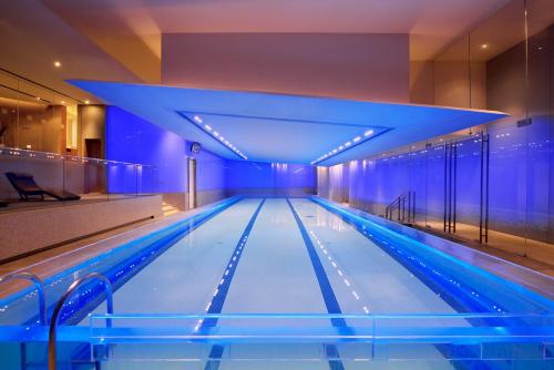 Imagen de la piscina del Hotel Andaz Xintiandi Shanghai - A Concept By Hyatt. Foto 20