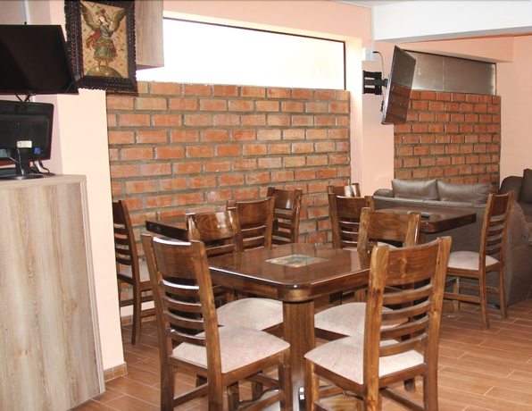 Imagen del bar/restaurante del Hotel Andean Atoq Hostel. Foto 3
