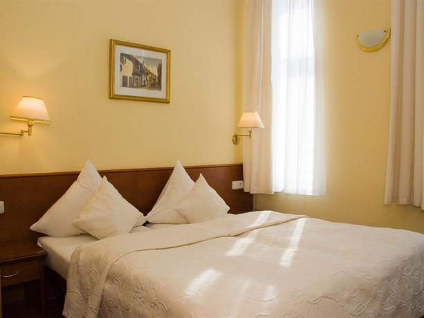 Imagen de la habitación del Hotel Andel. Foto 7