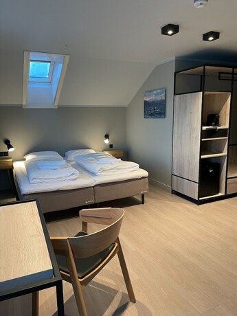 Imagen de la habitación del Hotel Andenes Suite. Foto 13