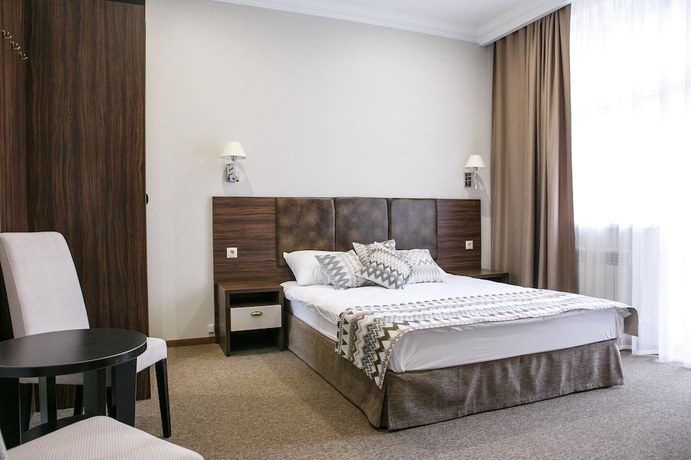 Imagen de la habitación del Hotel Andersen, Dombay. Foto 10