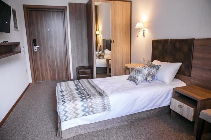 Imagen de la habitación del Hotel Andersen, Dombay. Foto 11