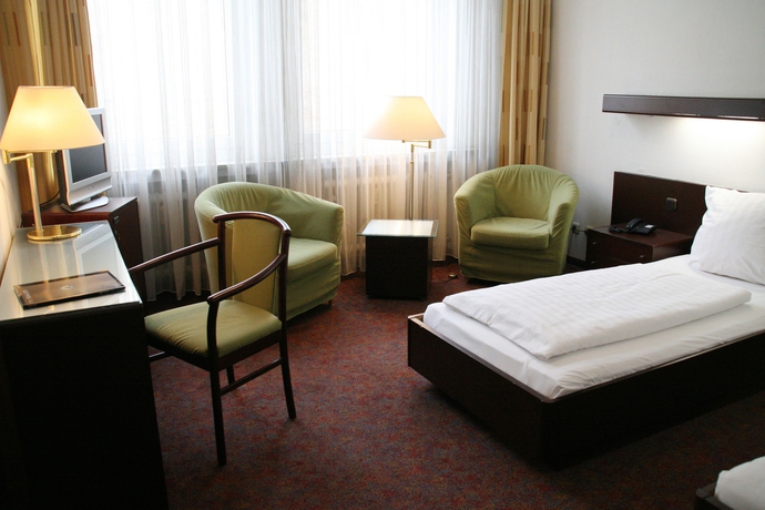 Imagen de la habitación del Hotel Andi Stadthotel. Foto 8