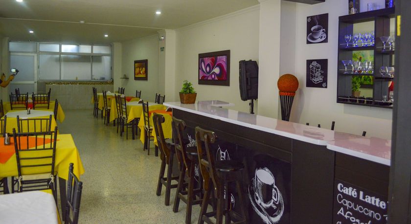 Imagen del bar/restaurante del Hotel Andinos Plaza. Foto 2