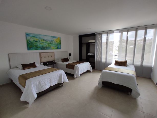 Imagen de la habitación del Hotel Andinos Plaza Florencia. Foto 8