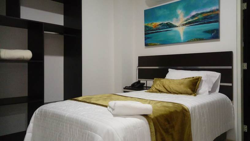 Imagen de la habitación del Hotel Andinos Plaza Florencia. Foto 13