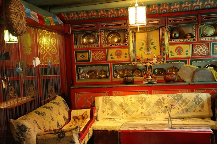 Imagen de los interiores del Hotel Ando Tibetan Inn. Foto 12