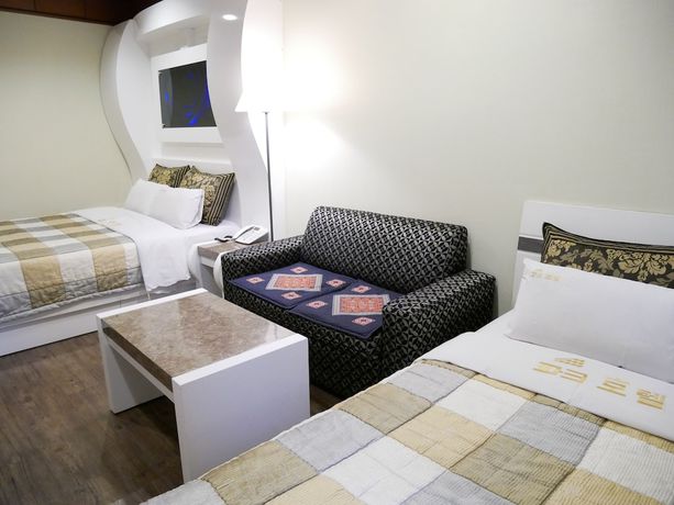 Imagen de la habitación del Hotel Andong Park Hotel. Foto 9