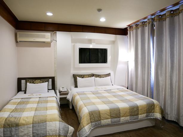 Imagen de la habitación del Hotel Andong Park Hotel. Foto 15