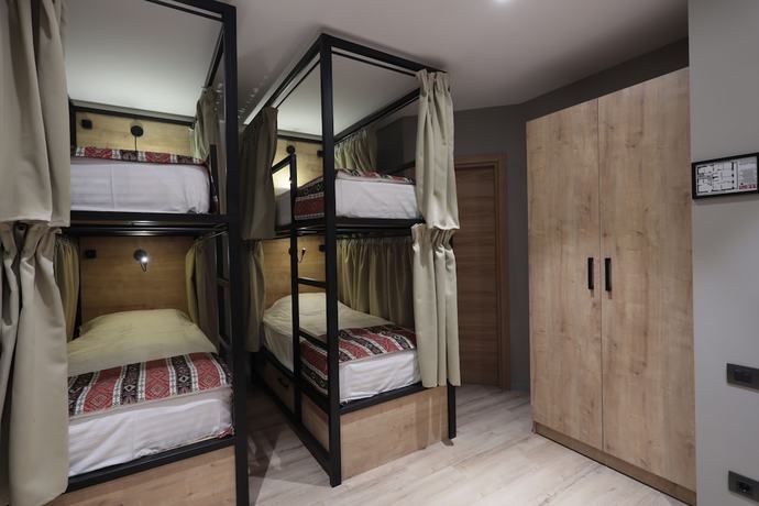 Imagen de la habitación del Hotel Andor. Foto 6