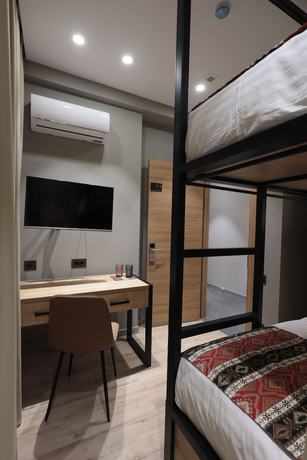 Imagen de la habitación del Hotel Andor. Foto 7