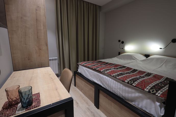 Imagen de la habitación del Hotel Andor. Foto 18