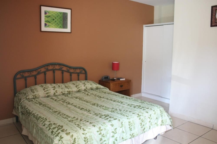 Imagen de la habitación del Hotel Andoria. Foto 13