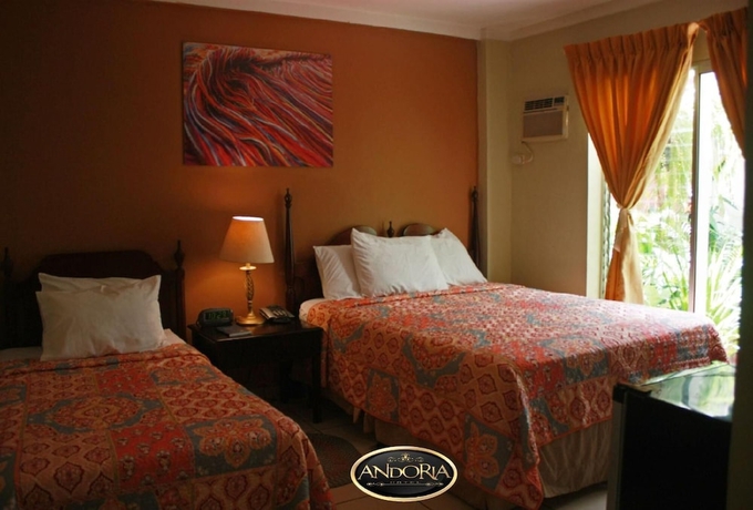 Imagen de la habitación del Hotel Andoria. Foto 16