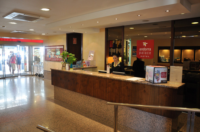 Imagen de los interiores del Hotel Andorra Palace. Foto 17