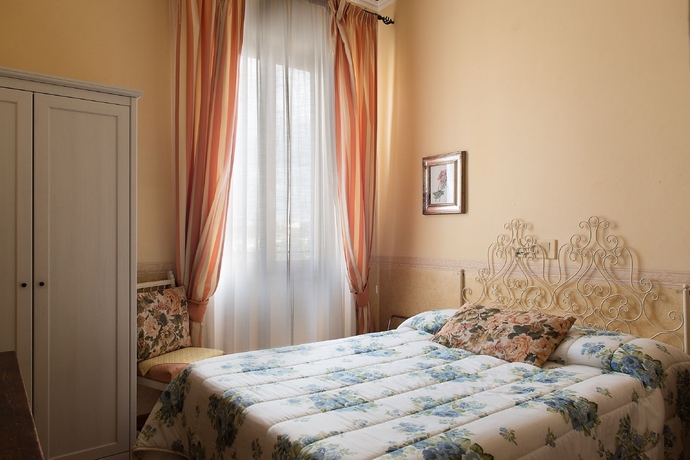 Imagen de la habitación del Hotel Andrea, Florencia. Foto 10