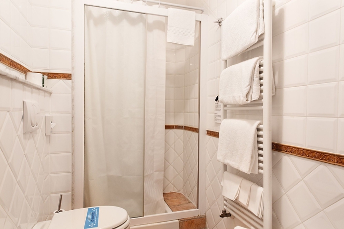 Imagen de la habitación del Hotel Andrea, Florencia. Foto 14
