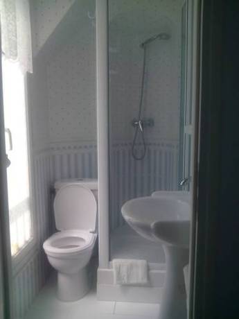 Imagen de la habitación del Hotel André Gill. Foto 14