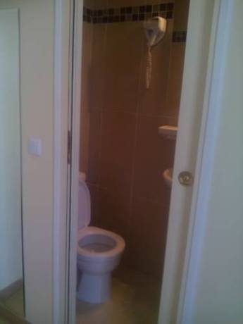 Imagen de la habitación del Hotel André Gill. Foto 16