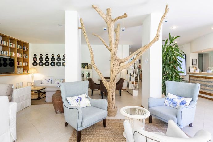 Imagen de los interiores del Hotel Andreaneri. Foto 18
