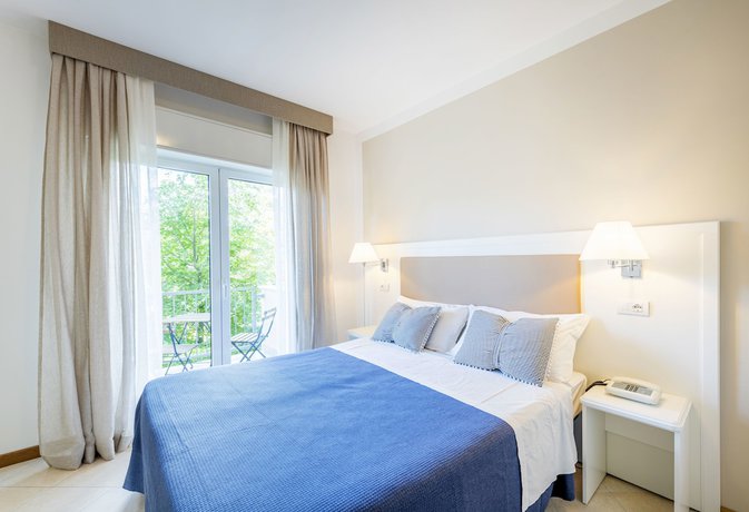 Imagen de la habitación del Hotel Andreaneri. Foto 11