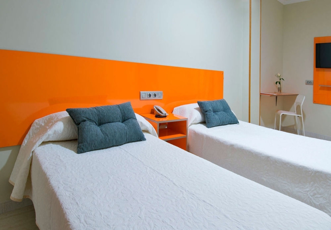 Imagen de la habitación del Hotel Andrea's. Foto 9